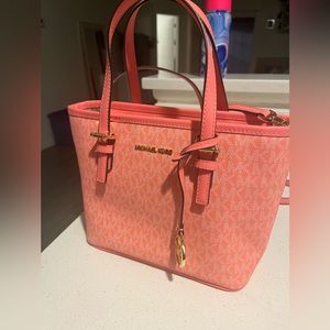 Michael Kors strawberry lemonade handbag gold fixtures with crossbody strap new